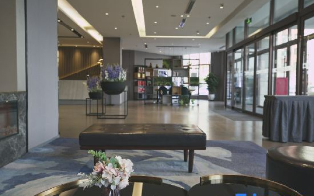 Homeinn Selected Hotel (Ulanhot Water View Park)