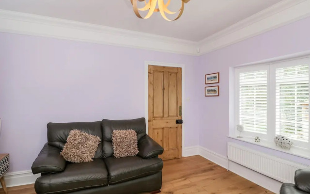 49 Ulwell Road