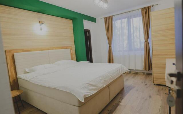 Altitude Guest House Ranca