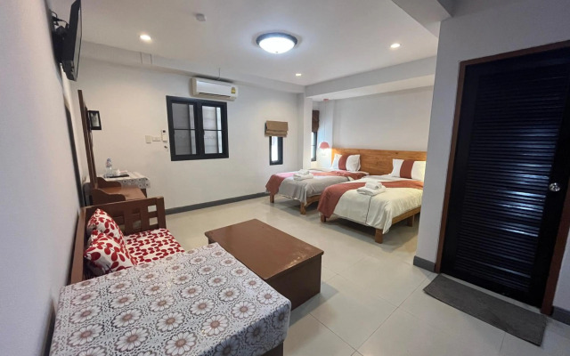 Tjr Boutique Hotel