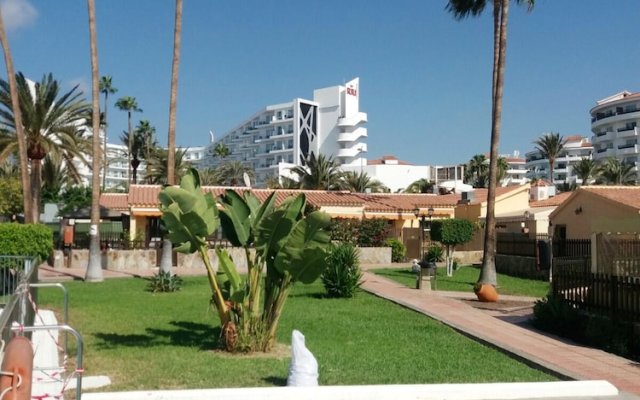 Bungalow With one Bedroom in Playa del Inglés - Maspalomas, With Shared Pool, Furnished Terrace and Wifi - 500 m From the Beach