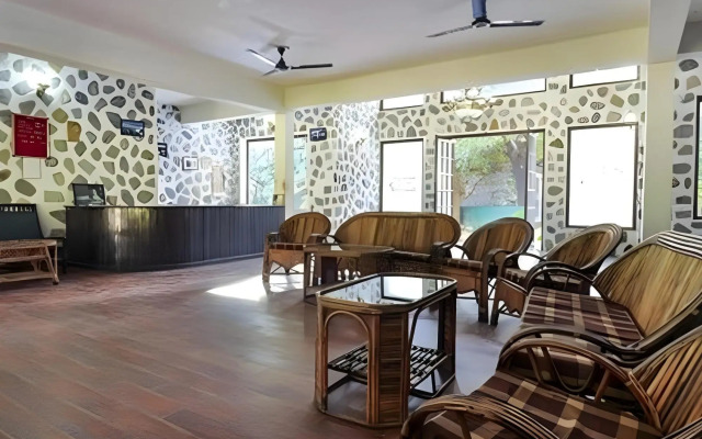 Escape Corbett Resort