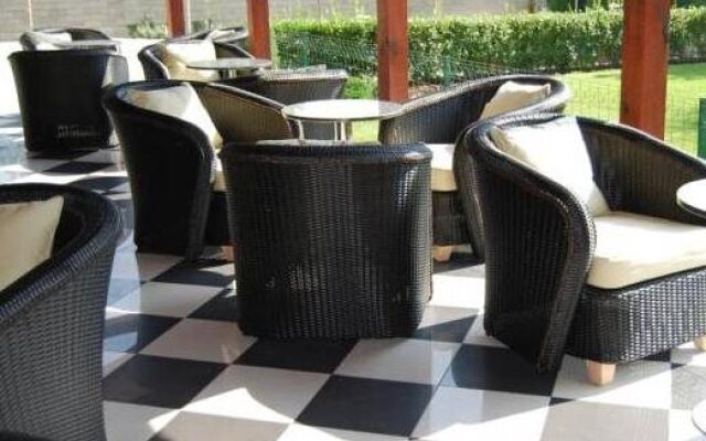 Hotel Sheyly's