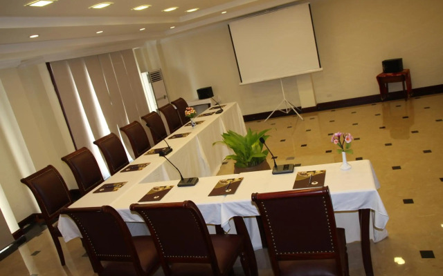 Phasouk Vien Chantra Hotel