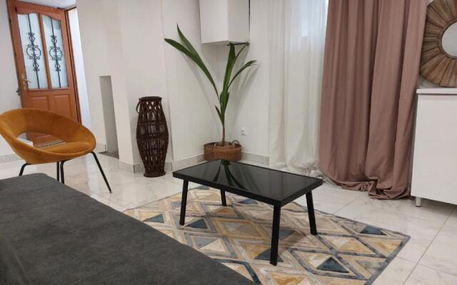 Happy Land Holliday Residential