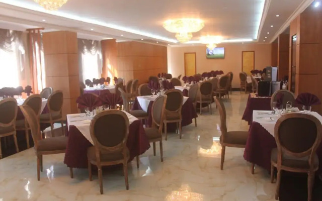 Tirar International Hotel
