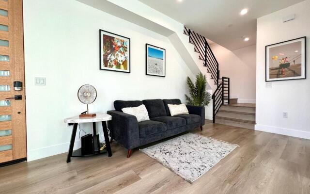 Hollywood Art Gallery House - Iconic LA Views