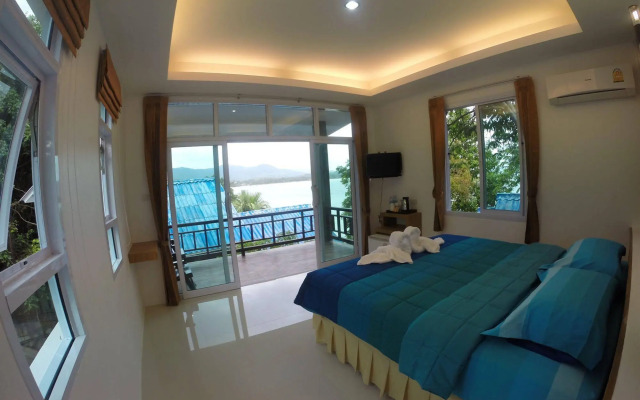 Moon Beach Resort