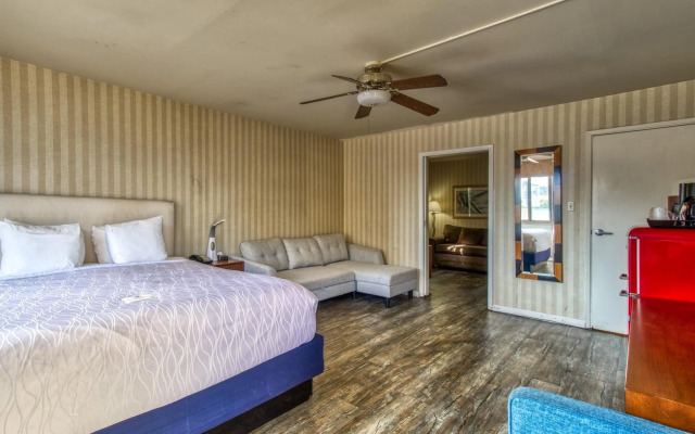 Wharf Inn