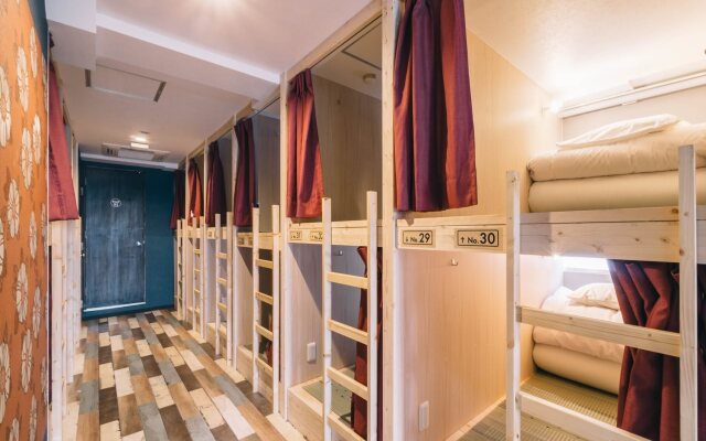 R Hostel Namba South