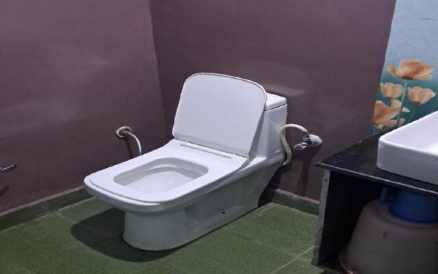Oyo 29237 Hotel Rajveer