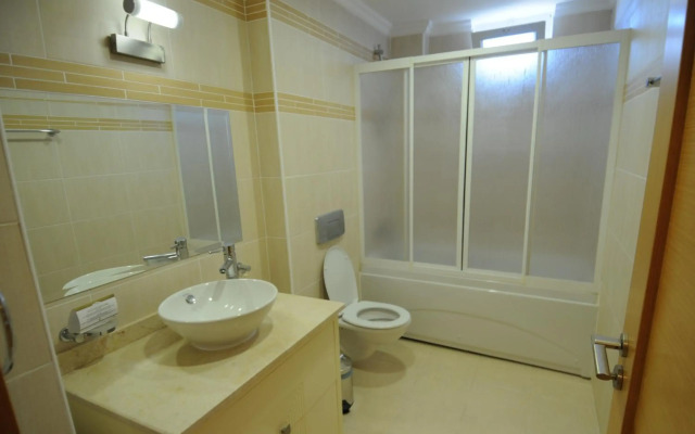 Goldcity Hotel