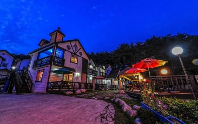 Gangneung Gyeongpo Solsupeuro Pension