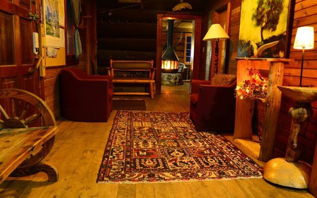 Beaverfoot Lodge & Resort