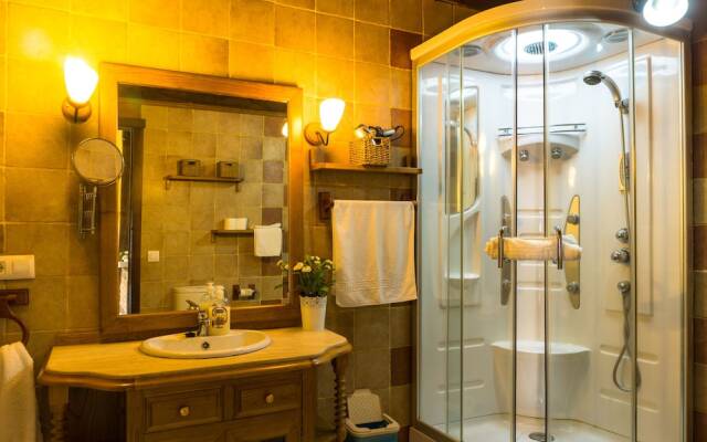 El Manantial Del Fresno