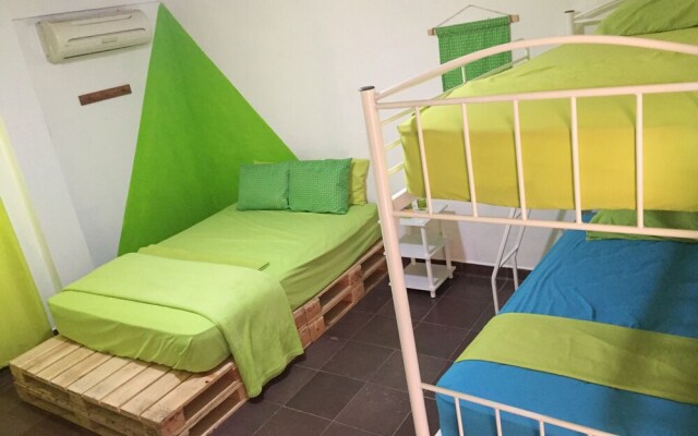 Acuarela Hostal - Hostel