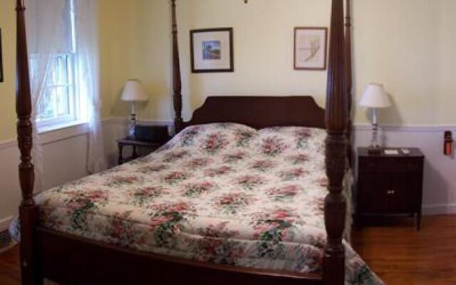 Blackberry River Inn