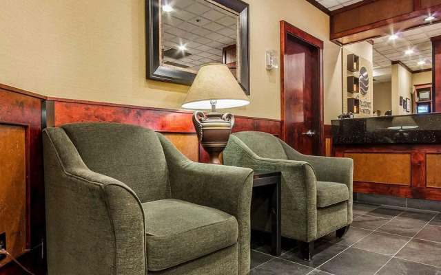 Comfort Inn & Suites