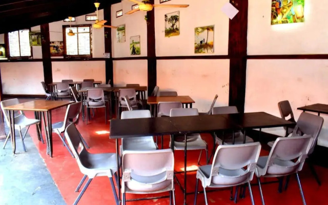 Cosy Hotel & Restaurant