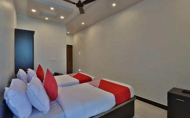 OYO 30559 Center Point