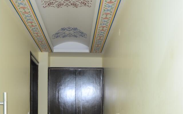 Hotel Grande Residency
