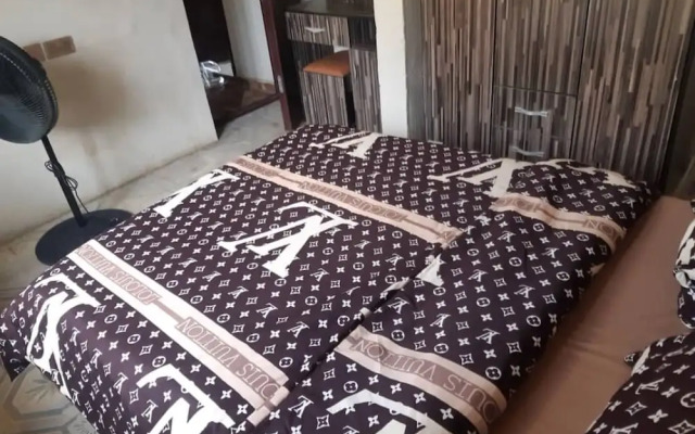 Remarkable 2-bed Apartment in Lagos