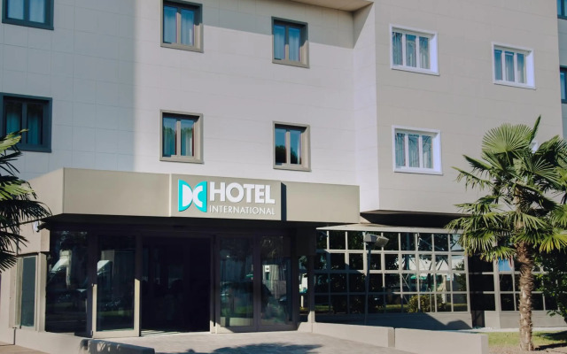 DC Hotel international