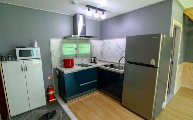 Pocheon stream pension