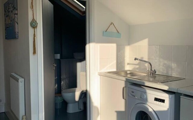 The Chapel 3 Minute Drive to Saundersfoot, Wales