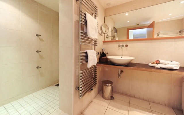 Pavillon Riviera 1 YourHostHelper