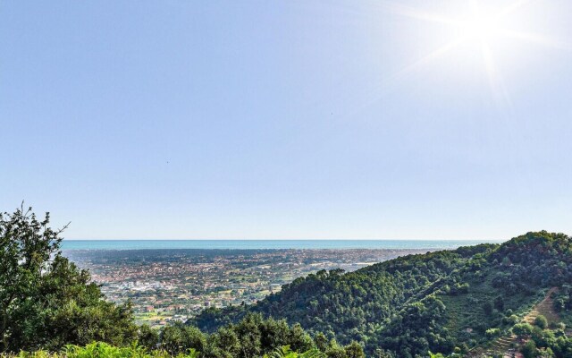 Stunning Home in Pietrasanta With 3 Bedrooms and Wifi
