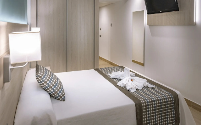 Hotel 4R Miramar Calafell