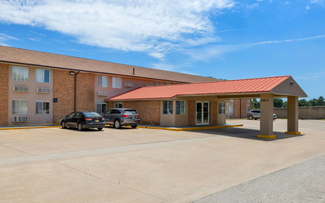 Econo Lodge Emporia