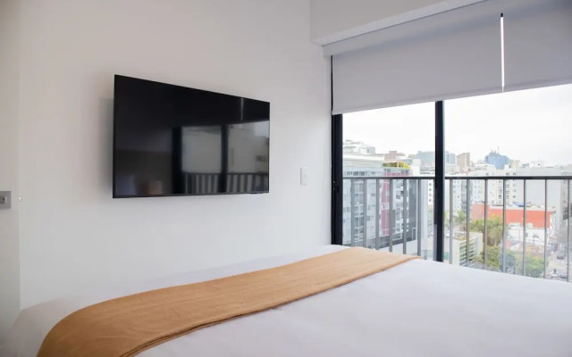 w Amazing 3BR w Balcony in Miraflores