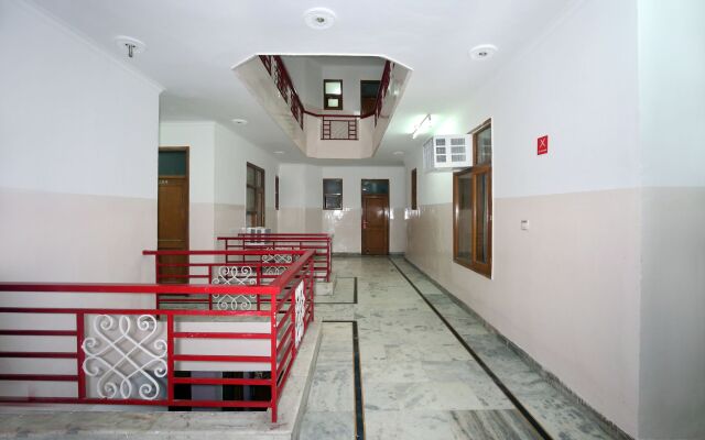 OYO 9006 New Sangam 45