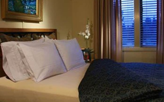 The Lodge at Kingsbury Crossing