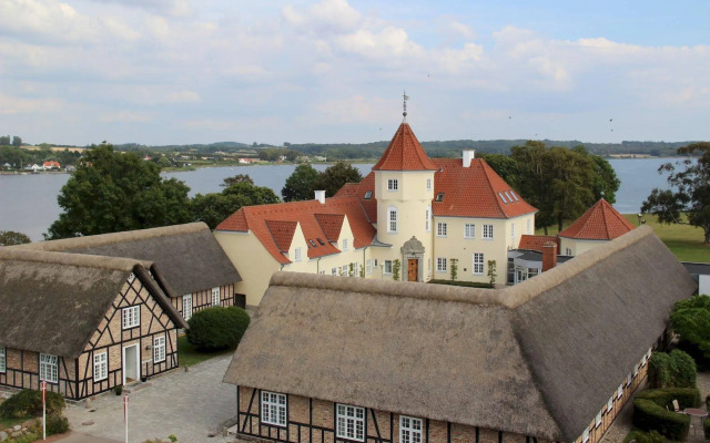 Gl. Avernæs Sinatur Hotel & Konference