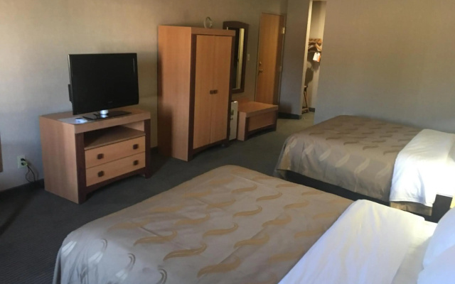 Quality Inn Nashville - Bloomington