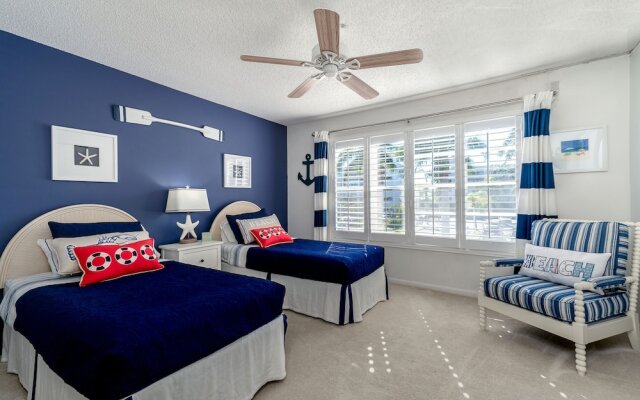 Vista Verde West by Vtrips