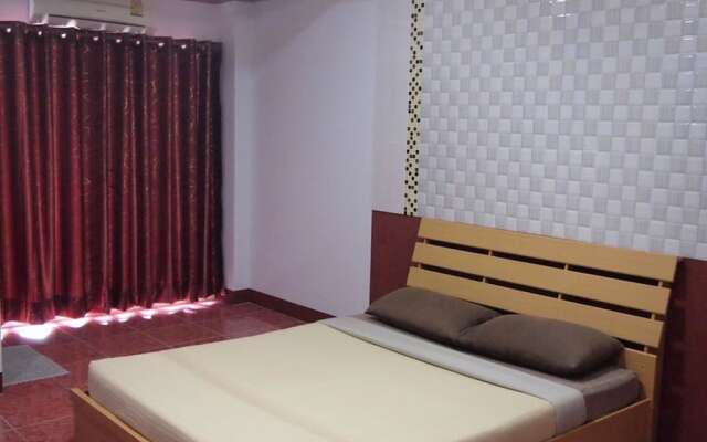 Somsri Apartment
