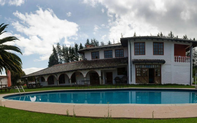 Hosteria San Carlos Tababela