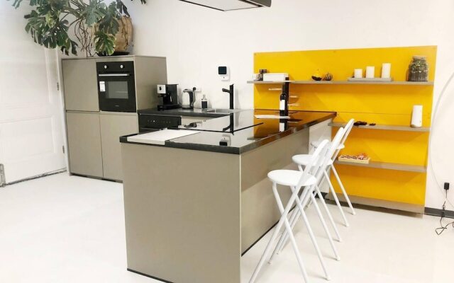 Design Family Apartment in Leiden Center 6p & Baby