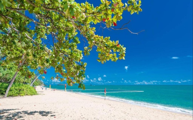 The Beach Shack 3BR Waterfront Resort, Own WIFI – Beach – Cairns