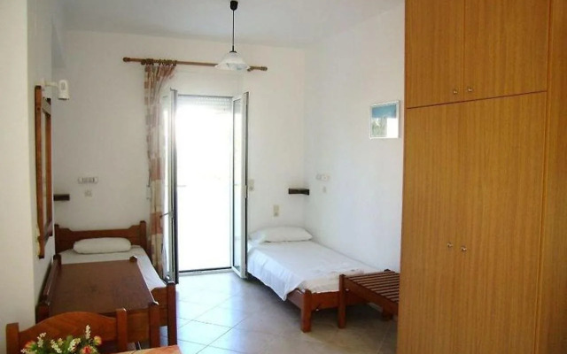 Elpida Apartments