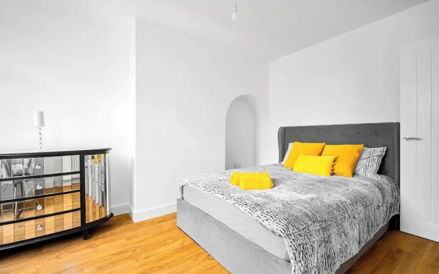 The Rock, Solihull Retreat Birmingham Airport