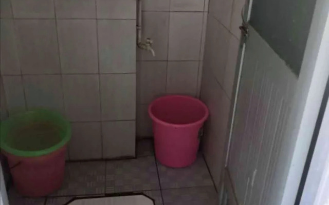 Futian Hostel