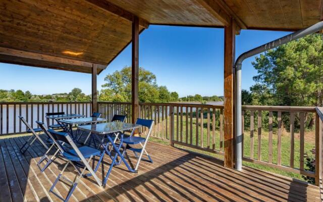 Au Bord de L'eau - Grande Maison - Baurech Insolite