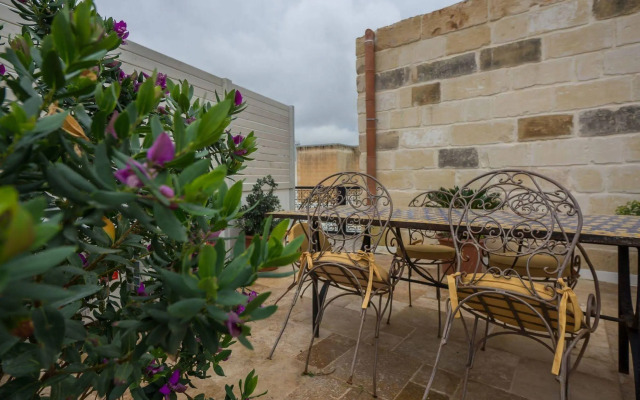 Chapel 5 Suites