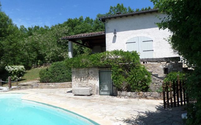 Maison de 2 chambres avec piscine privee jardin amenage et wifi a Bruniquel