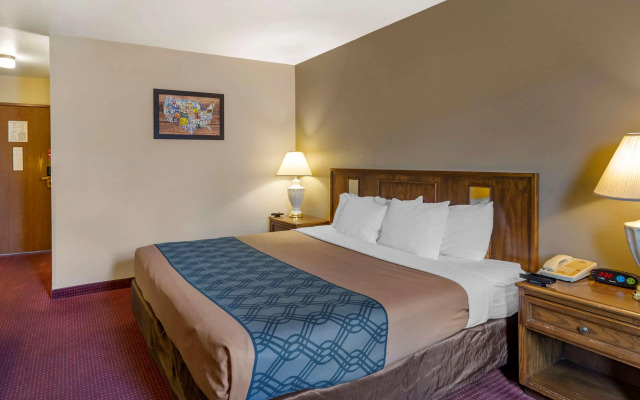 Econo Lodge Inn and Suites Sandy